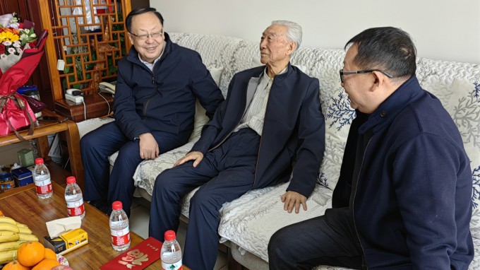 甘肅工程咨詢(xún)集團(tuán)走訪慰問(wèn)老專(zhuān)家