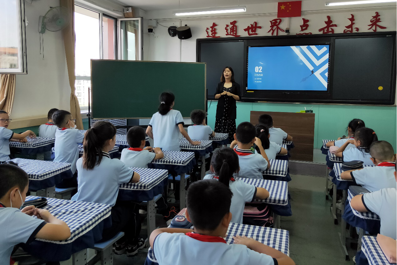 規(guī)劃設(shè)計院規(guī)劃師走進蘭州華僑實驗學(xué)校