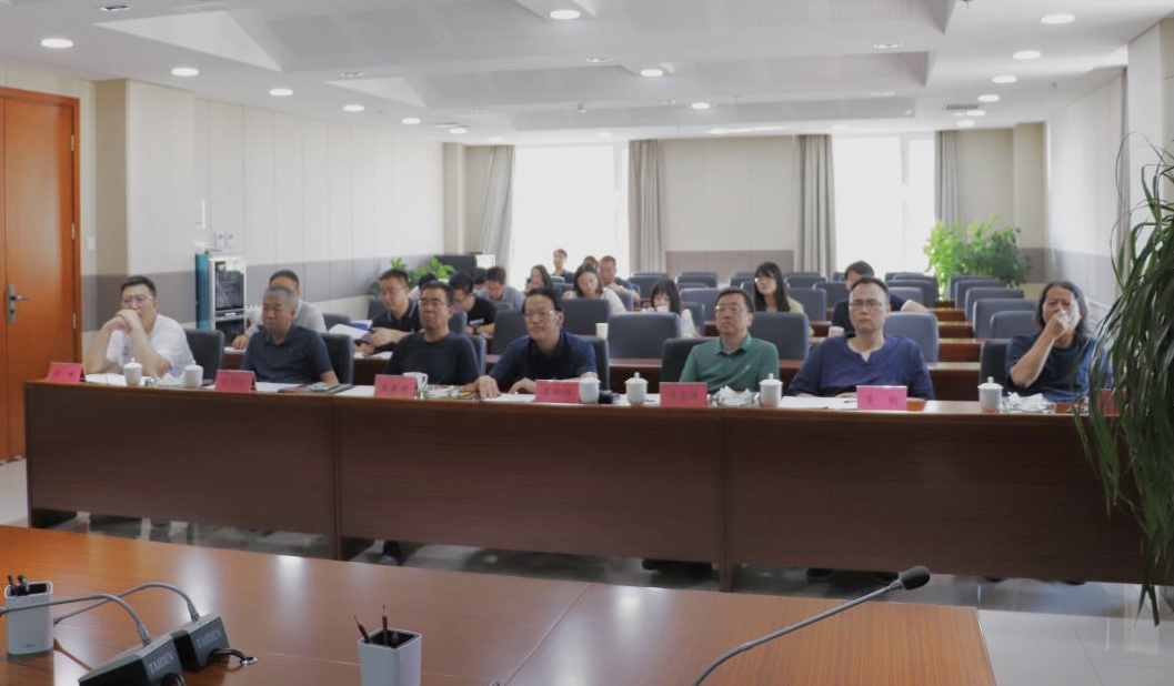 1630548003952037599.jpg 設(shè)計師22.jpg